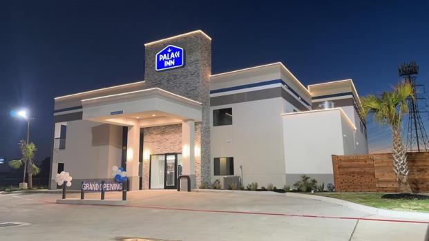 Palace Inn Blue Jones Road & Fm1960 Jersey Village Exterior photo